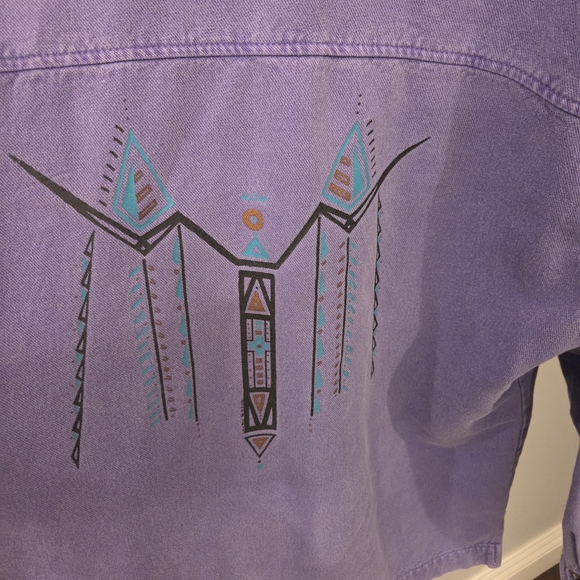 This is a vintage 1990s purple long-sleeved button-up shirt with a southewest De - Picture 5 of 6